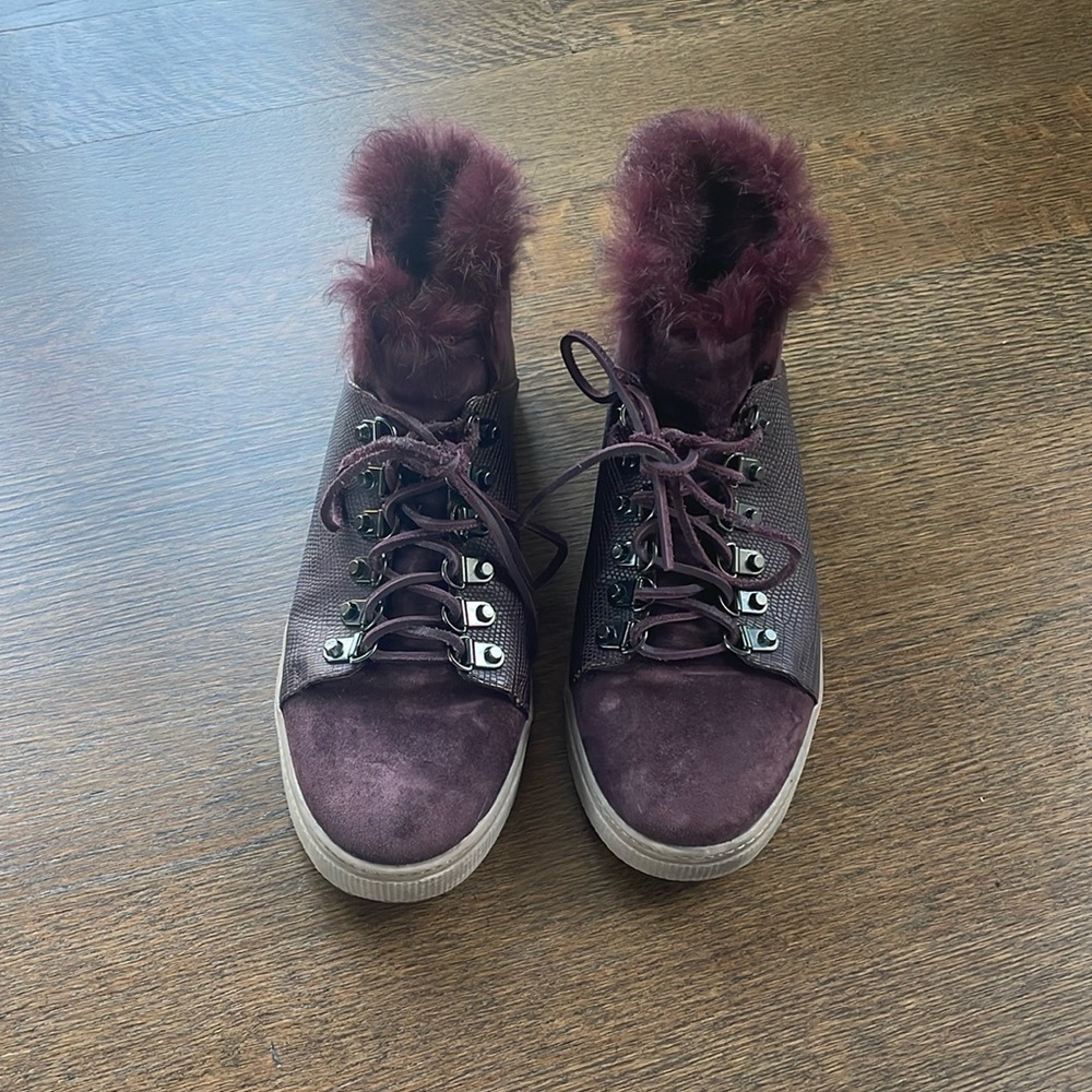 BCBGMAXAZRIA Deniz Burgundy Fur Cuff Lace Up High Top Bordeaux Fashion Sneakers